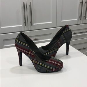 Fioni Plaid Platform Stiletto Heels Red Gray Tartan Pumps Size 7